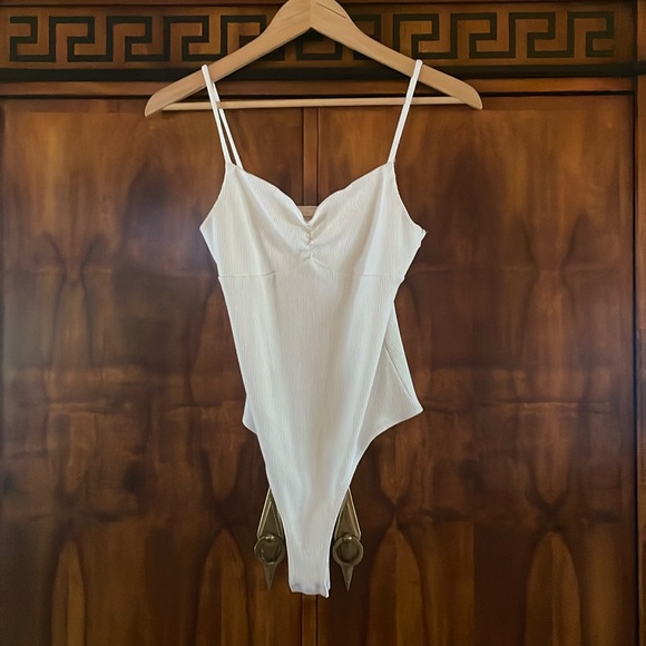 GB girls Other - GB Girls size Medium girls body suit/under garment color white good condition